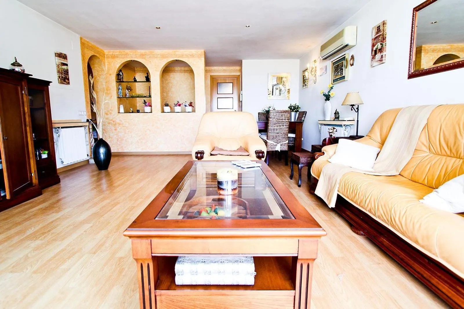 Rubens Planet Apartment 살루